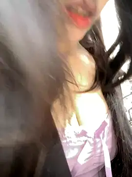 Snapshot of yourkeer chatting on November 9, 2:21 am yourkeer online show from November 9, 2:21 am