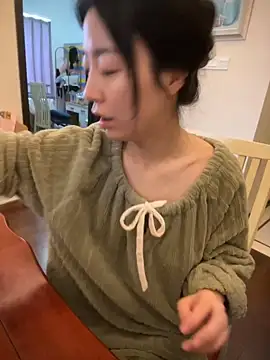 Snapshot of yourkeer chatting on November 25, 6:46 am yourkeer online show from November 25, 6:46 am