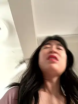 Snapshot of yourkeer chatting on January 13, 1:33 am yourkeer online show from January 13, 1:33 am