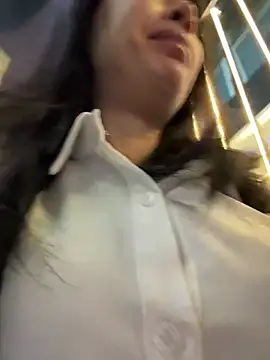 Snapshot of yourkeer chatting on January 16, 1:15 pm yourkeer online show from January 16, 1:15 pm