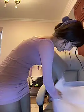 Snapshot of yourkeer chatting on March 6, 6:10 am yourkeer online show from March 6, 6:10 am