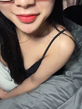 Linh5790 online show from December 23, 7:39 am