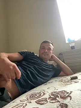 viktor1992-1-1 online show from July 12, 4:14 am