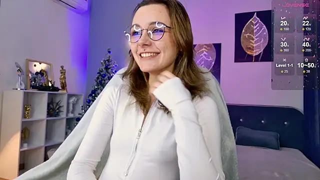 ElizabethMilller  online show from December 13, 10:04 pm