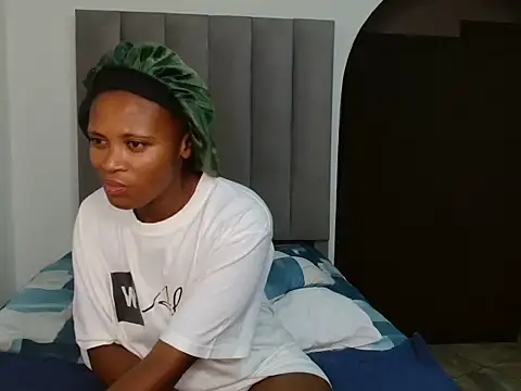 Sex bomb30 online show from October 26, 9:21 pm