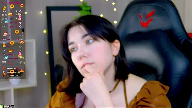 Snapshot of Kelly_foox chatting on December 4, 10:02 am Kelly foox online show from December 4, 10:02 am