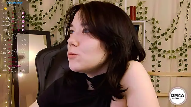 Snapshot of Kelly_foox chatting on February 1, 10:36 am Kelly foox online show from February 1, 10:36 am