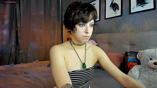 Sara Frayer online show from October 28, 4:27 am