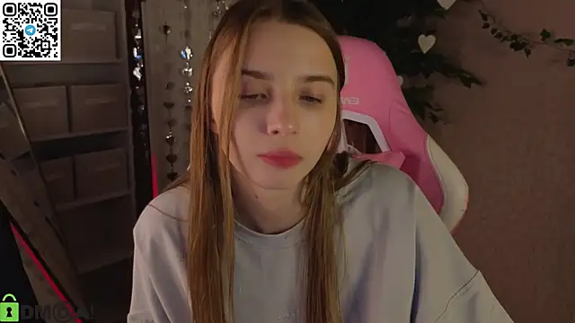 L1na Reeds online show from February 26, 1:15 am