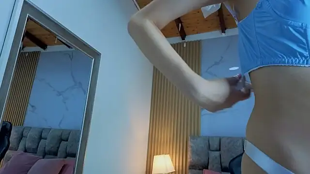 Snapshot of angel__kiss chatting on March 23, 2:32 pm angel kiss online show from March 23, 2:32 pm