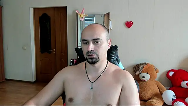 Snapshot of _Ziesh_ chatting on October 3, 8:44 am Ziesh online show from October 3, 8:44 am