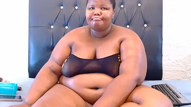 Snapshot of LadyBear2002 chatting on March 21, 3:04 pm LadyBear2002 online show from March 21, 3:04 pm