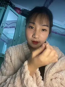 banlinh004 online show from December 21, 2:46 pm