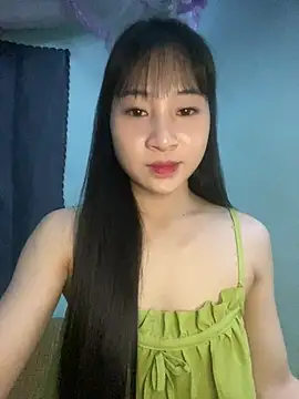 Snapshot of banlinh004 chatting on June 13, 2:48 pm banlinh004 online show from June 13, 2:48 pm