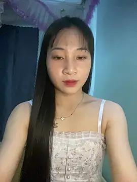 Snapshot of banlinh004 chatting on July 4, 3:51 pm banlinh004 online show from July 4, 3:51 pm