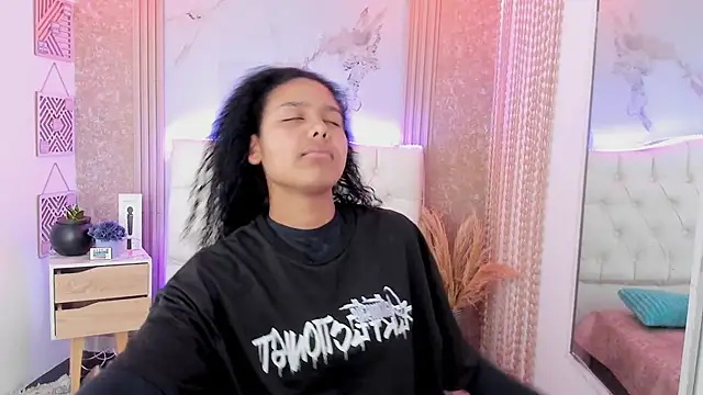 AriaVega online show from February 11, 12:54 pm