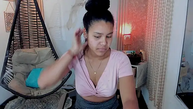 AriaVega online show from May 3, 11:49 am
