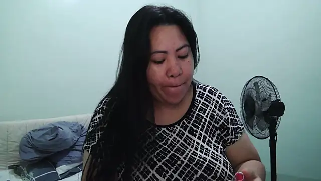 TeaseNPlease 13 online show from December 18, 3:40 pm