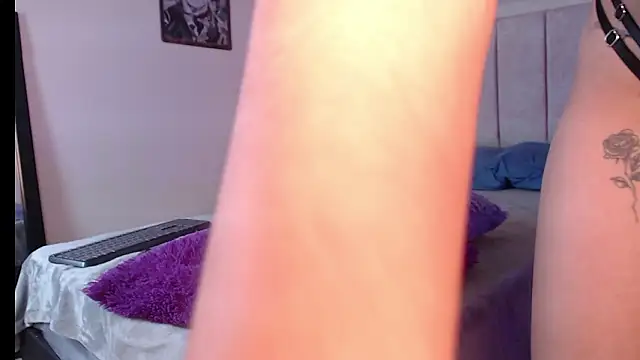 Snapshot of AgathaJane_ chatting on February 28, 12:06 pm AgathaJane online show from February 28, 12:06 pm