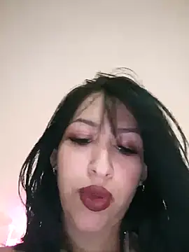 annyrusso online show from November 27, 4:42 pm