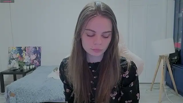 Snapshot of xAlisontiny chatting on February 14, 10:28 pm xAlisontiny online show from February 14, 10:28 pm