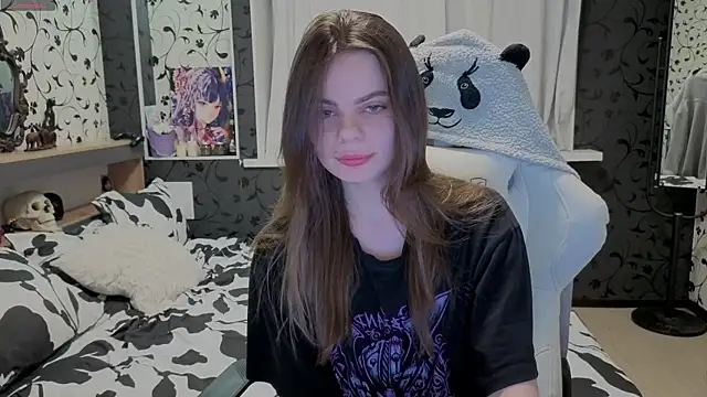 Snapshot of xAlisontiny chatting on March 2, 10:49 pm xAlisontiny online show from March 2, 10:49 pm