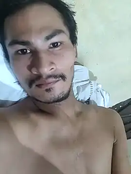 Snapshot of sunny5092 chatting on October 14, 10:43 pm sunny5092 online show from October 14, 10:43 pm