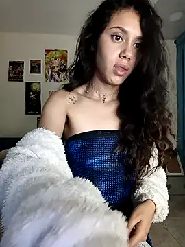 caramel doll   online show from October 18, 10:05 am