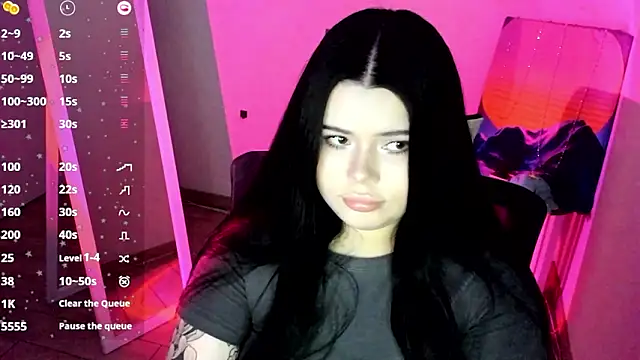 Mona Esty online show from March 3, 1:28 pm