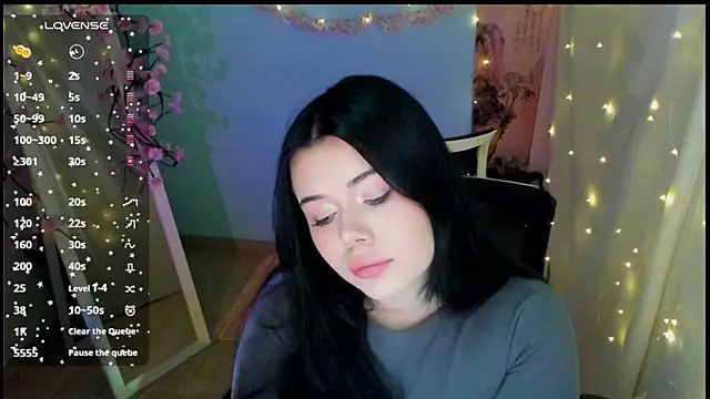 Snapshot of Mona_Esty chatting on June 17, 6:16 am Mona Esty online show from June 17, 6:16 am