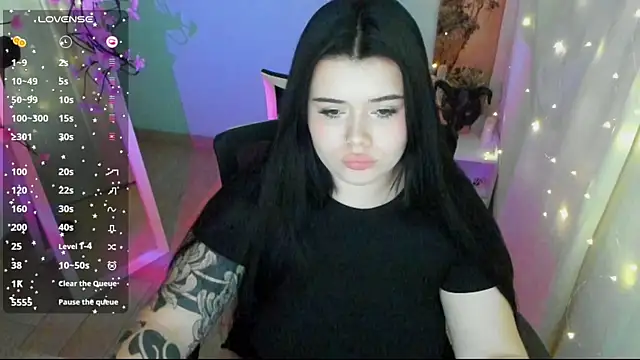 Snapshot of Mona_Esty chatting on July 10, 6:21 pm Mona Esty online show from July 10, 6:21 pm