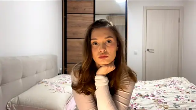 Snapshot of KellieErck chatting on October 2, 6:15 pm KellieErck online show from October 2, 6:15 pm