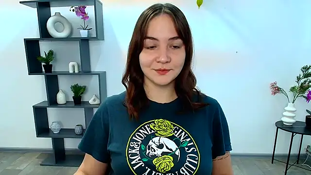 OliviaMontgommery online show from October 21, 5:08 am