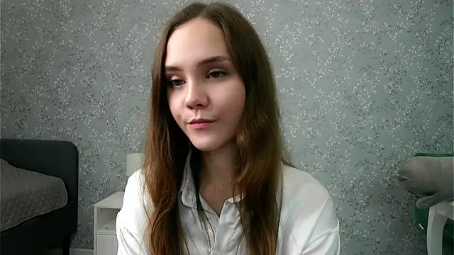 SweetSaraPie online show from October 4, 7:12 pm