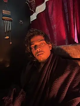 Ujjwallkumar0069 online show from December 4, 9:40 am