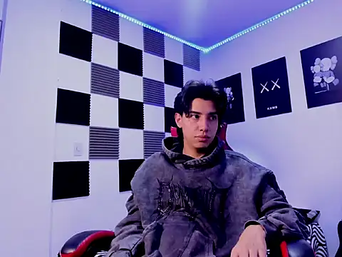 jeycobb online show from January 11, 11:15 am