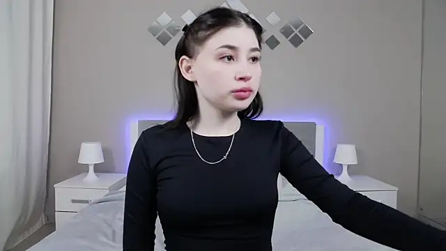 DianaMello online show from February 5, 11:15 am