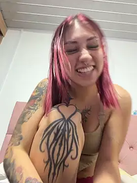 ZammyRossee online show from May 20, 5:46 am