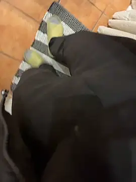 Snapshot of 4dagals chatting on April 4, 2:54 am 4dagals online show from April 4, 2:54 am