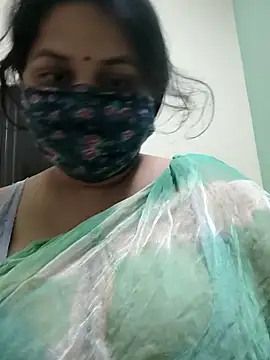 Snapshot of lovelynishu chatting on October 14, 5:03 pm lovelynishu online show from October 14, 5:03 pm