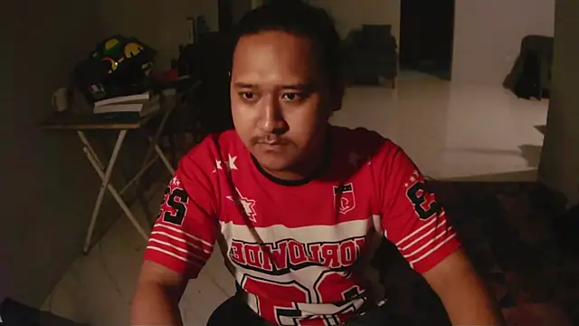 latexidn online show from February 11, 6:46 pm