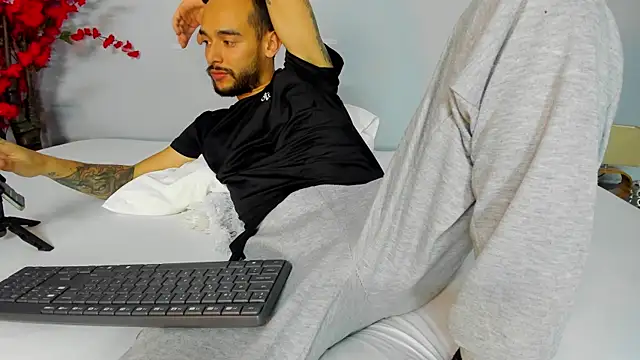 2 fire online show from November 8, 8:18 pm