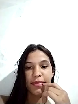 Snapshot of bell_hott chatting on October 7, 11:13 pm bell hott online show from October 7, 11:13 pm