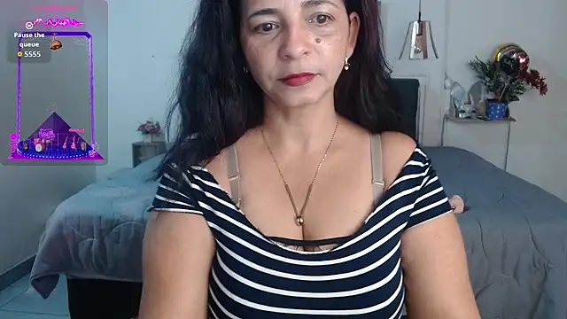 rosse m online show from October 7, 1:19 pm