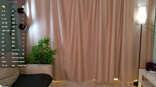 Playful Lia online show from March 8, 2:10 pm