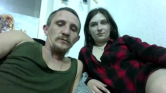 Snapshot of Twolatte1520 chatting on March 11, 7:20 pm Twolatte1520 online show from March 11, 7:20 pm