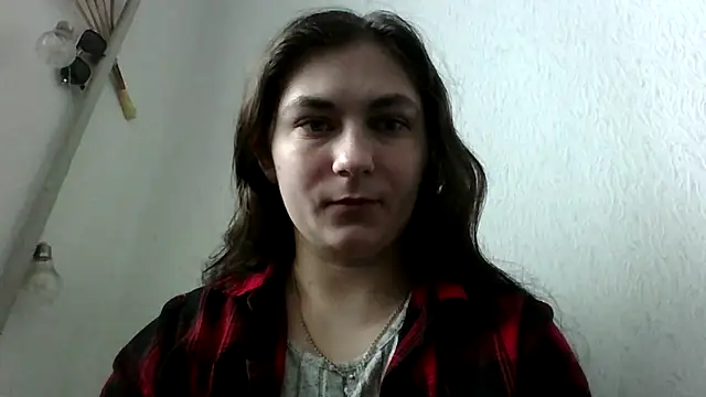 Snapshot of Twolatte1520 chatting on March 18, 9:34 am Twolatte1520 online show from March 18, 9:34 am