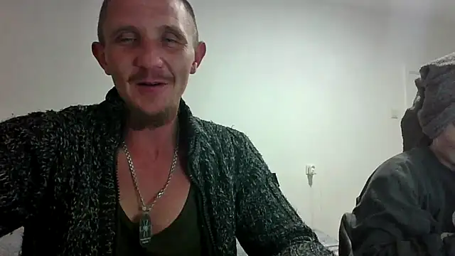 Snapshot of Twolatte1520 chatting on April 14, 7:20 pm Twolatte1520 online show from April 14, 7:20 pm