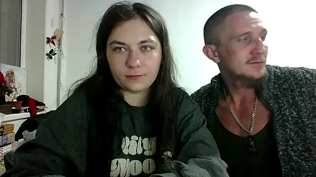 Snapshot of Twolatte1520 chatting on April 15, 6:15 pm Twolatte1520 online show from April 15, 6:15 pm