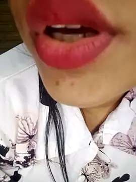 Snapshot of Sexy_kaveri1 chatting on October 5, 1:09 pm Sexy kaveri1 online show from October 5, 1:09 pm